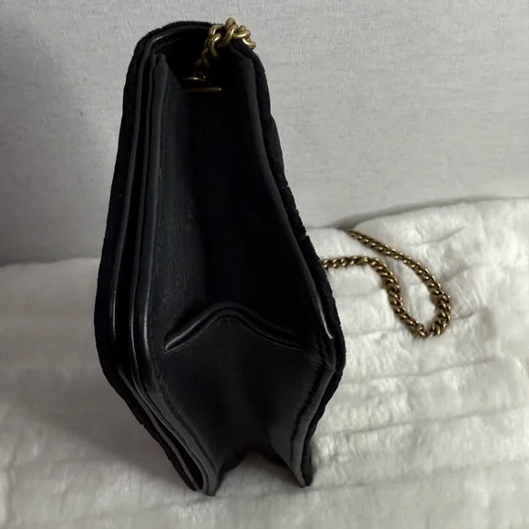 Black GG Chain Wallet - Picture 12 of 15